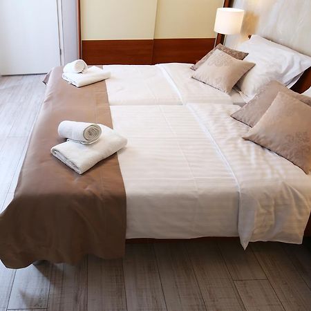Luxury Lidija Rooms Split Exterior foto